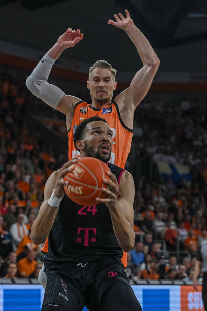 后续比赛中 后续比赛中