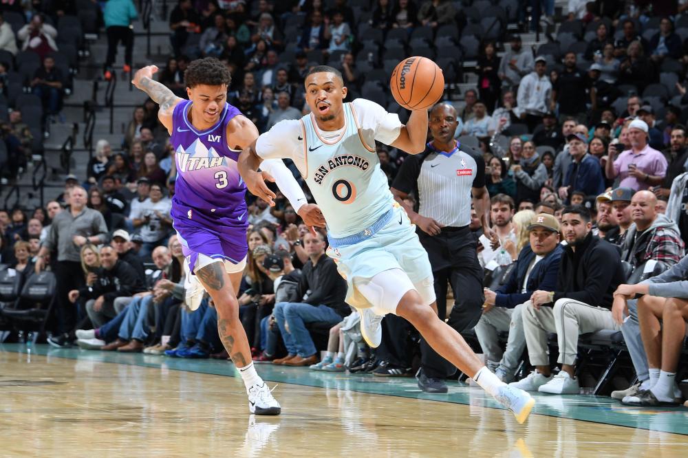 对手试图阻 对手试图阻